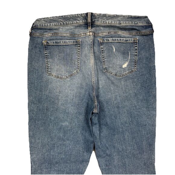 Torrid Boyfriend Straight Jeans Womens 16 XT Blue Distressed Measures 36 x 32 - Picture 9 of 10